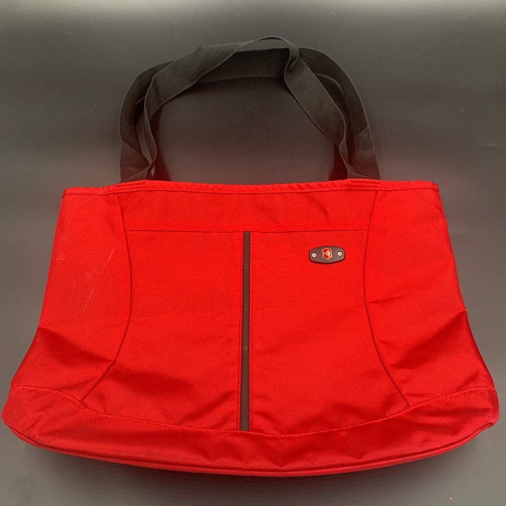 Victorinox bag red